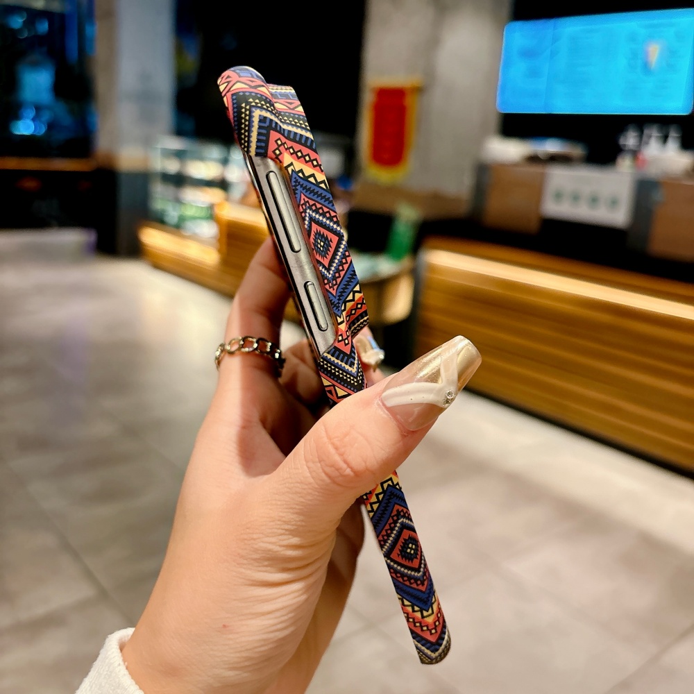Luksusowe etui na telefon z wł – Huawei Pura 70 recenzja i cena